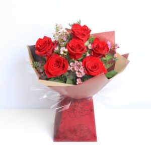 Luxury 6 red roses giftbox