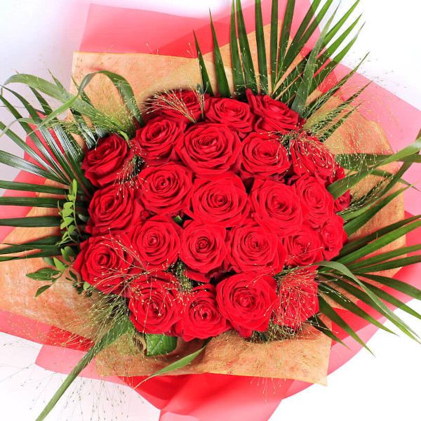 luxury two dozen red roses3 luxury two dozen red roses3